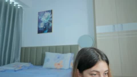 Vikky online show from 05/22/26, 12:07