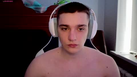 Snapshot of sweetyangeel chatting on 04/12/26, 10:20 Alex online show from 04/12/26, 10:20