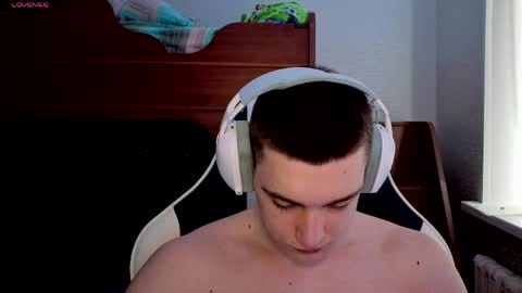 Snapshot of sweetyangeel chatting on 04/13/26, 07:03 Alex online show from 04/13/26, 07:03