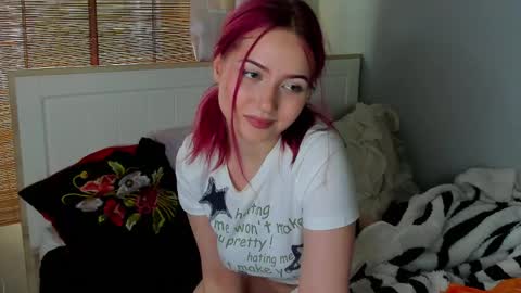 Snapshot of sweetyangiee chatting on 05/07/26, 02:00 sweetyangiee online show from 05/07/26, 02:00