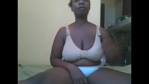 sweetyass25 online show from 10/02/25, 06:53