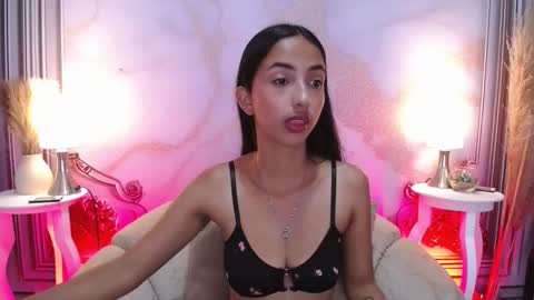 LAURA online show from 09/23/25, 12:08