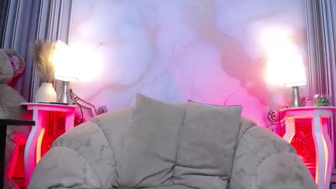 LAURA online show from 03/11/26, 12:11