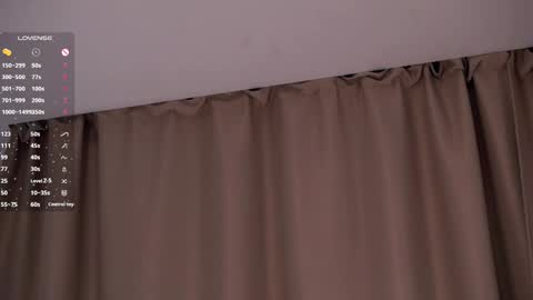 Snapshot of sweetyoops chatting on 03/11/26, 07:31 Astrid online show from 03/11/26, 07:31