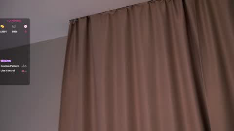 Snapshot of sweetyoops chatting on 03/13/26, 07:20 Astrid online show from 03/13/26, 07:20