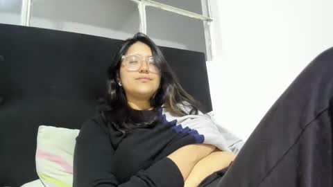Snapshot of sweetyypeach chatting on 01/15/25, 06:22 sweetyypeach online show from 01/15/25, 06:22