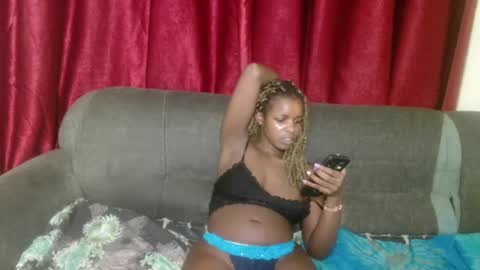 sweetz_candice online show from 02/18/25, 07:09