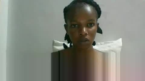 sweetz_candice online show from 10/05/25, 02:48