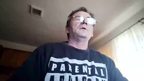 Snapshot of swergiu333 chatting on 03/02/26, 06:36 Raymond online show from 03/02/26, 06:36