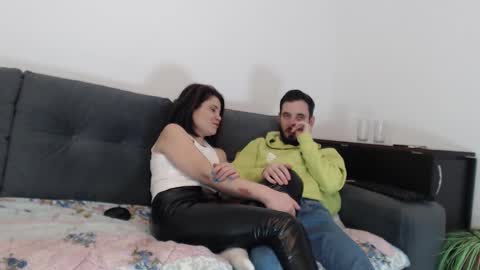 Snapshot of swetlittleboy4u chatting on 12/14/24, 01:59 SwetLittleBoy4u online show from 12/14/24, 01:59