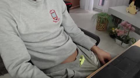 Snapshot of swetlittleboy4u chatting on 10/02/25, 07:26 SwetLittleBoy4u online show from 10/02/25, 07:26