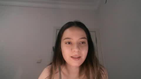 nur online show from 09/17/25, 07:48