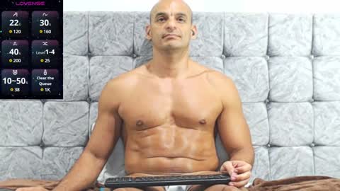 Snapshot of swimmer_summer chatting on 01/28/25, 02:21 ------- Hi Im Willy follow me do not forget to put the thumb up online show from 01/28/25, 02:21