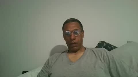 swimmerbod2495 online show from 04/15/26, 02:51