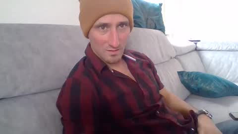 Snapshot of swissride chatting on 01/20/25, 01:00 swissride online show from 01/20/25, 01:00