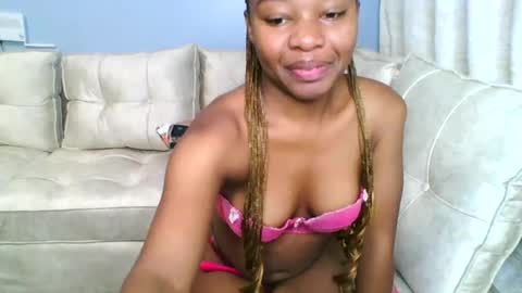 Snapshot of swit_candy chatting on 07/16/26, 01:11 Candy online show from 07/16/26, 01:11