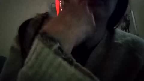 Snapshot of swollenclitneedsdad chatting on 09/23/25, 12:30 swollenclitneedsdad online show from 09/23/25, 12:30