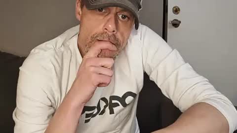 Snapshot of swontguy2025 chatting on 03/06/25, 07:03 swontguy2025 online show from 03/06/25, 07:03