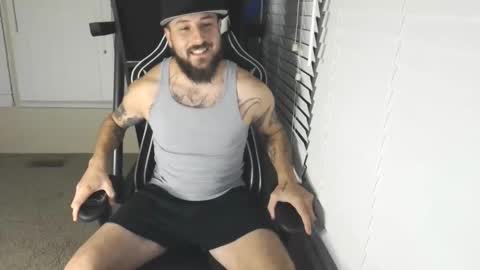 Snapshot of swoozy_ chatting on 11/05/25, 02:11 swoozy_ online show from 11/05/25, 02:11