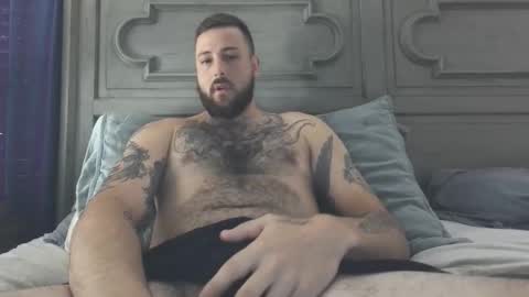 Snapshot of swoozy_ chatting on 11/19/25, 06:52 swoozy_ online show from 11/19/25, 06:52