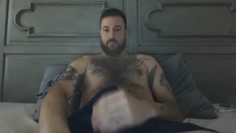 Snapshot of swoozy_ chatting on 11/21/25, 06:17 swoozy_ online show from 11/21/25, 06:17