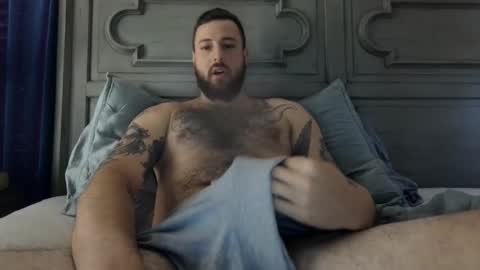 Snapshot of swoozy_ chatting on 11/26/25, 06:31 swoozy_ online show from 11/26/25, 06:31