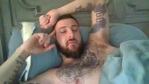 Snapshot of swoozy_ chatting on 11/28/25, 07:16 swoozy_ online show from 11/28/25, 07:16