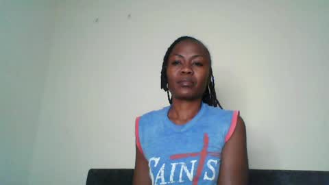 Snapshot of swtebony1 chatting on 07/20/26, 10:45 ALICIA online show from 07/20/26, 10:45