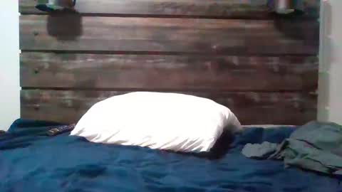 Snapshot of sxtn002 chatting on 01/18/25, 12:57 sxtn002 online show from 01/18/25, 12:57