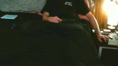 Snapshot of sydetrak4469 chatting on 02/17/26, 04:42 Syde online show from 02/17/26, 04:42