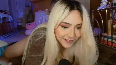 Snapshot of sydneyheaven666 chatting on 12/06/24, 07:21 your girl online show from 12/06/24, 07:21