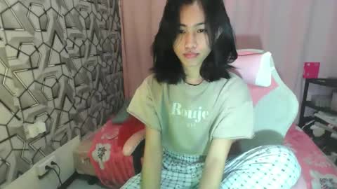 sydnyxox1 online show from 05/04/26, 02:40