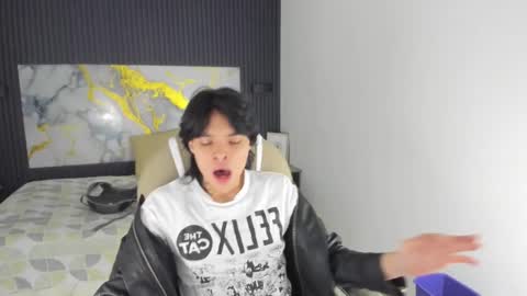 sylasfrost online show from 12/04/25, 07:33