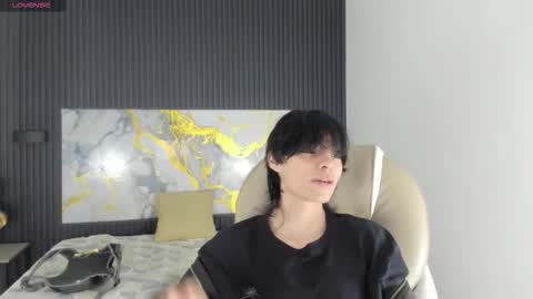 sylasfrost online show from 12/05/25, 07:21