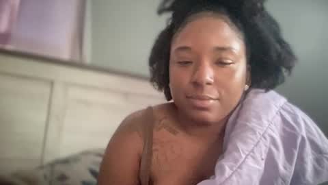 Sylena online show from 01/06/25, 10:05