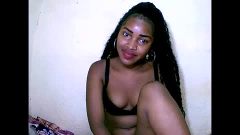 sylviasexy27 online show from 01/03/25, 02:40