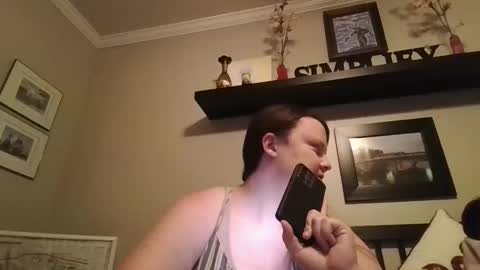 Snapshot of sylviexxxfun chatting on 04/02/26, 01:14 sylviexxxfun online show from 04/02/26, 01:14