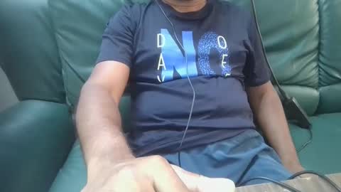 symond_jns online show from 04/01/26, 09:43