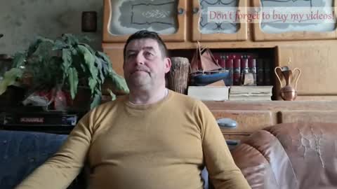 Snapshot of sympa_trique chatting on 11/30/25, 02:32 sympa_trique online show from 11/30/25, 02:32