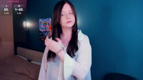 Emily online show from 09/27/25, 04:17