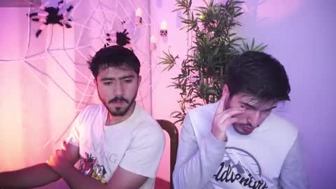 t0ny_wylie online show from 10/11/25, 08:51