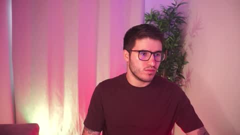 t0ny_wylie online show from 02/22/26, 04:05