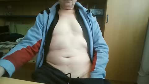 Snapshot of t5519t chatting on 10/11/25, 11:09 t5519t online show from 10/11/25, 11:09