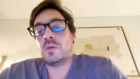 t_fuenzalida online show from 06/17/26, 02:36
