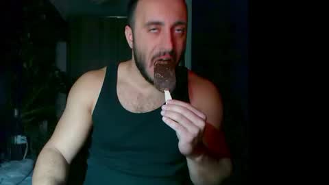 Huracane online show from 11/21/25, 05:33