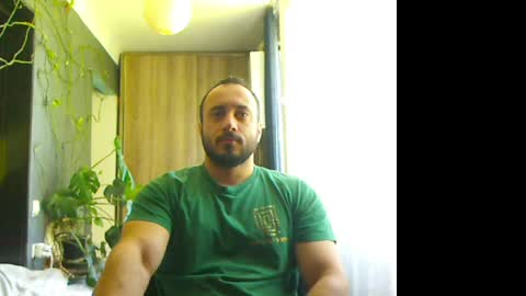 Snapshot of t_huracane chatting on 05/13/26, 07:39 Huracane online show from 05/13/26, 07:39