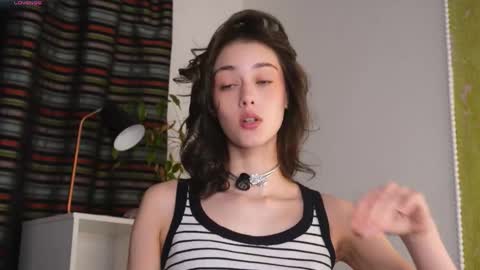 Snapshot of t_tragedienne chatting on 11/04/25, 01:48 Heeey im Helena3 -- fav555100333 -- pvts only premium and after my public show 3 online show from 11/04/25, 01:48