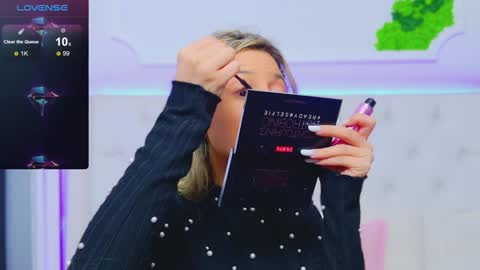 Snapshot of taahiraarabian chatting on 01/31/25, 03:22 Arianna online show from 01/31/25, 03:22