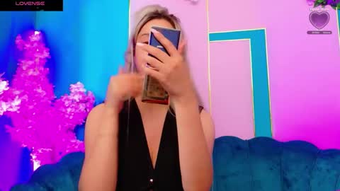 Arianna online show from 05/19/26, 02:34