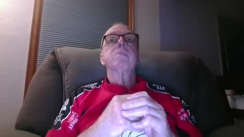 Snapshot of tacrunner66_ chatting on 02/02/25, 06:04 tacrunner66_ online show from 02/02/25, 06:04